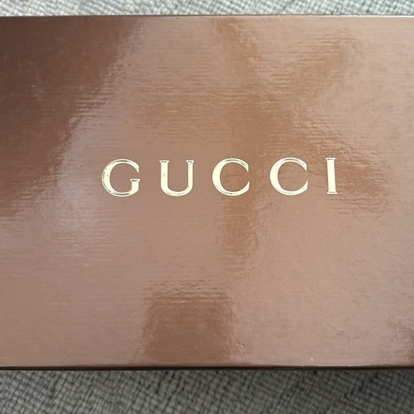 Authentic GUCCI Gold Sandals Sz 7. Purchased from SFA. Box & dust bag included - Picture 11 of 11